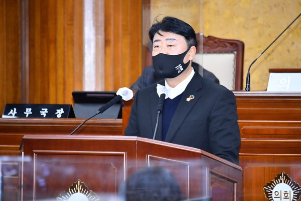 사진 = 김태완 광산구의원이 5분 발언을 통해 국유지 개발에 적극 행정을 당부했다.